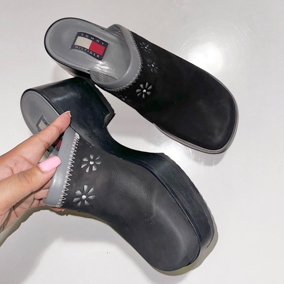 Women’s vintage 90s Y2K Tommy Hilfiger platform wooden chunky leather clogs - Picture 3 of 9